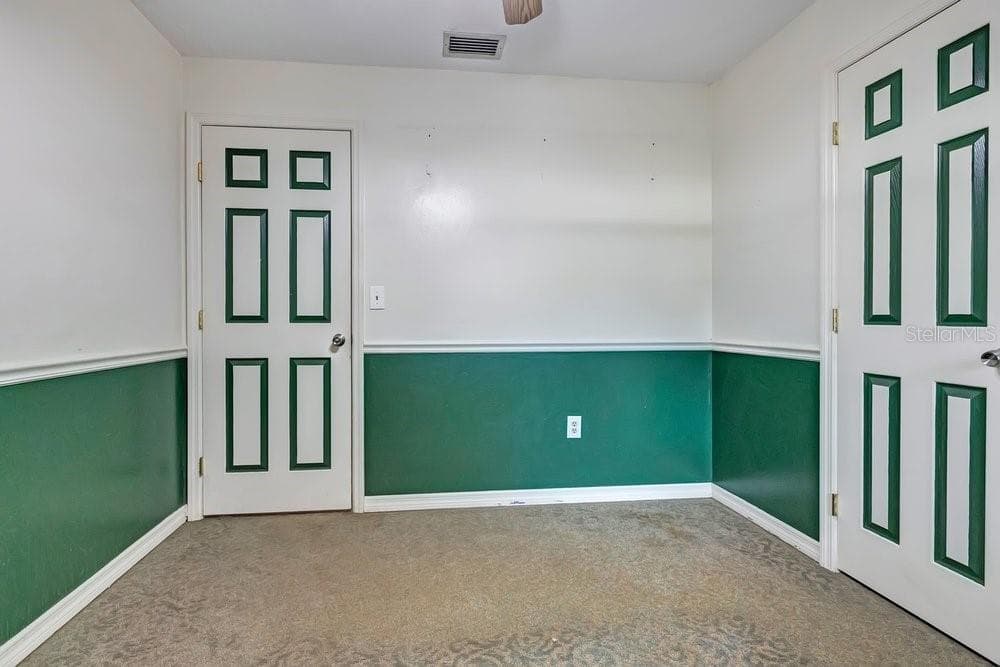 Single Family Residence at 1121 OLD POLK CITY RD, LAKELAND, photo 24 of 47
