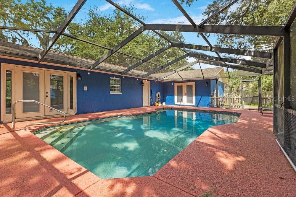 Single Family Residence at 1121 OLD POLK CITY RD, LAKELAND, photo 32 of 47