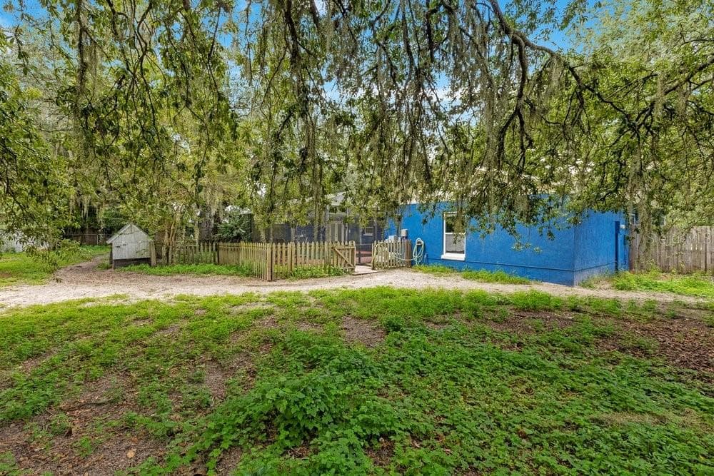 Single Family Residence at 1121 OLD POLK CITY RD, LAKELAND, photo 38 of 47