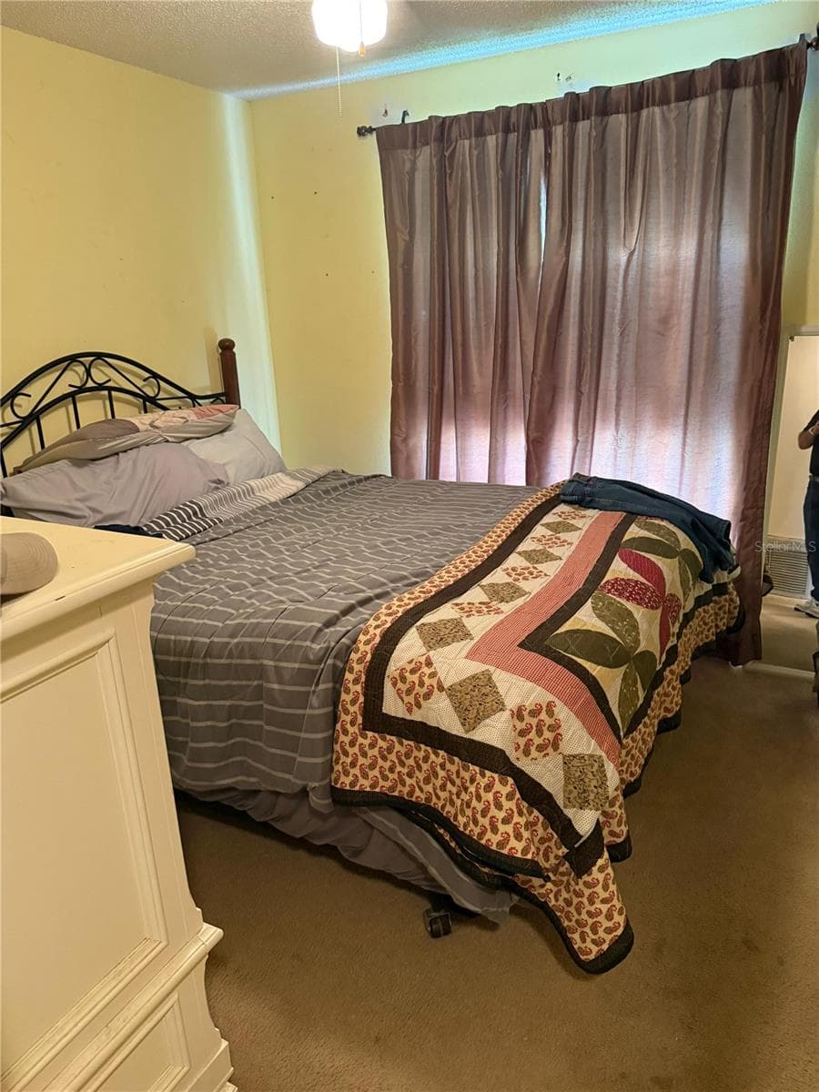 Single Family Residence at 9085 ARNDALE CIR, TAMPA, photo 4 of 20