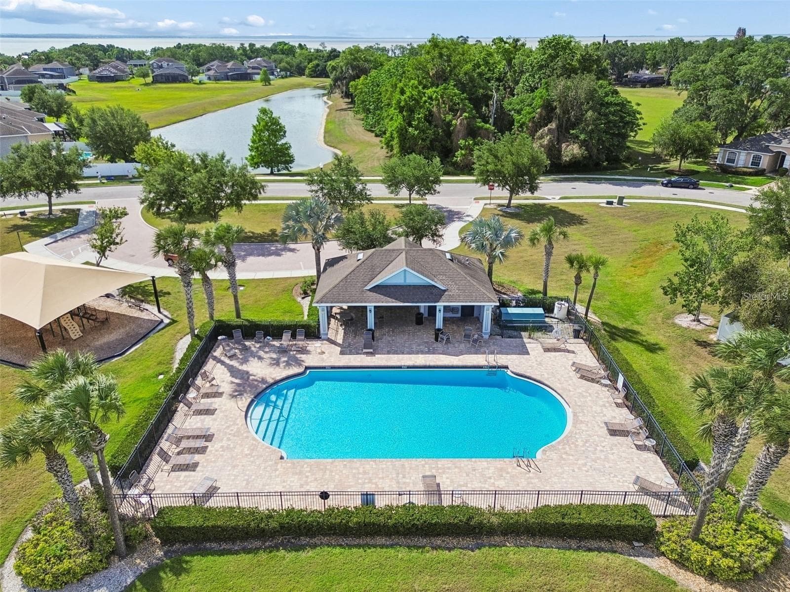 Single Family Residence at 925 BAINBRIDGE LOOP, WINTER GARDEN, photo 50 of 52