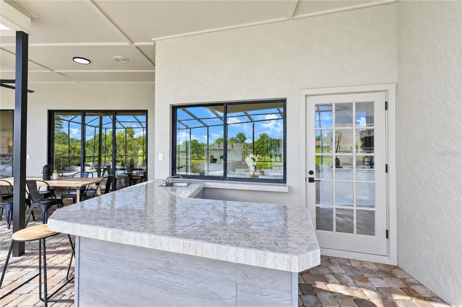 Outdoor Kitchen Bar Seating - 806 SANDRINGHAM LN, LUTZ
