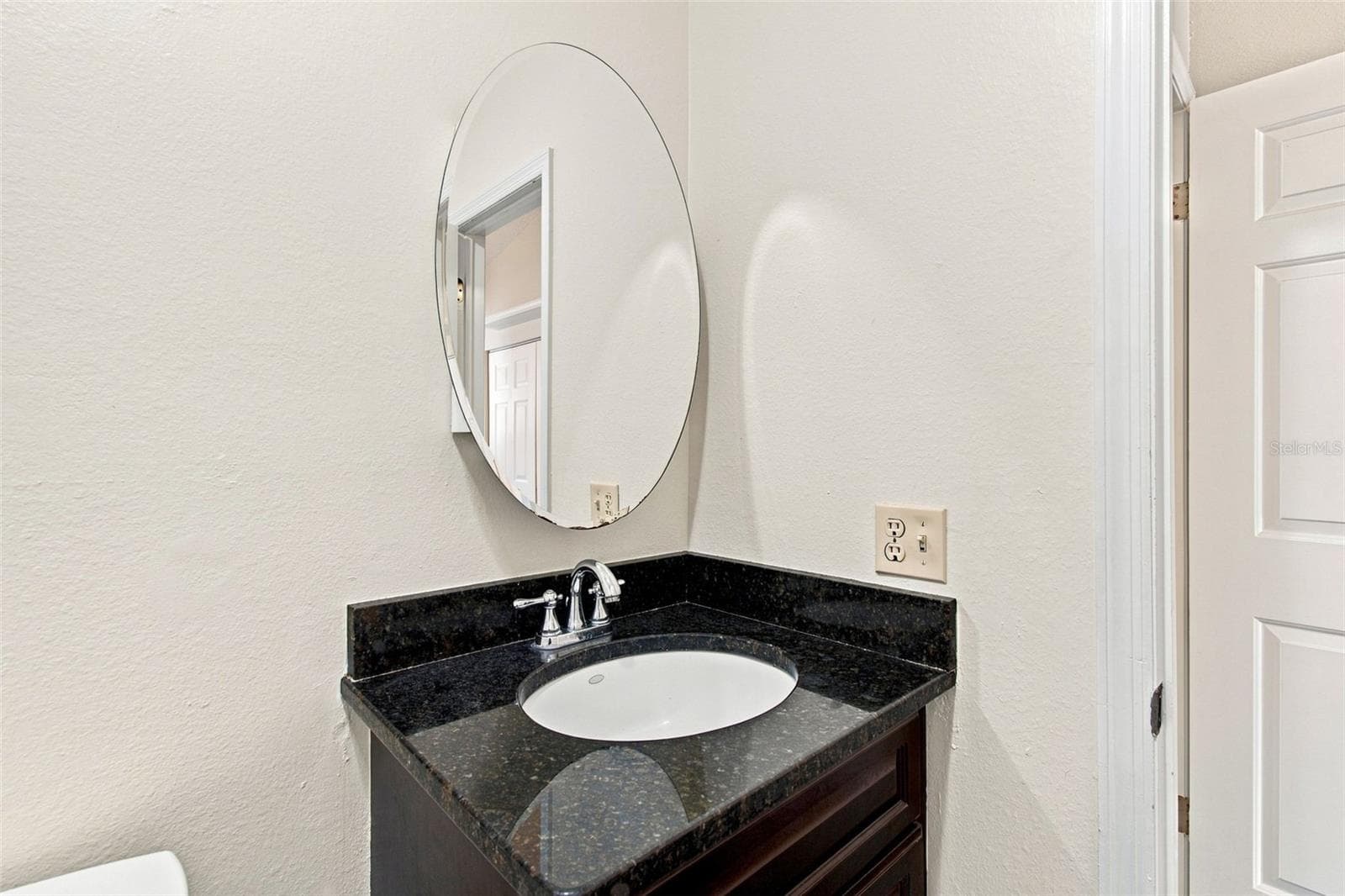 Townhouse at 506 S WILLOW AVE #13, TAMPA, photo 35 of 46