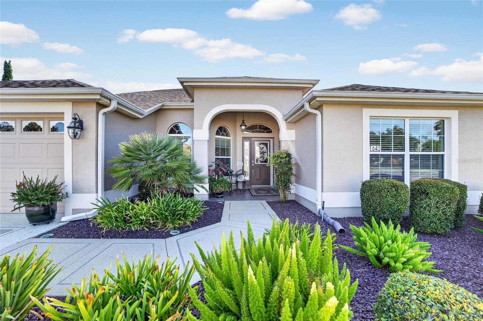 Single Family Residence at 1645 HOLLOW BRANCH WAY, THE VILLAGES, photo 5 of 48