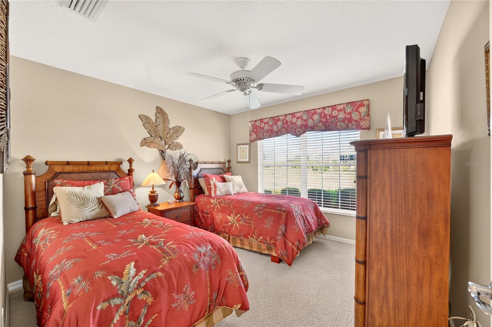 Single Family Residence at 1645 HOLLOW BRANCH WAY, THE VILLAGES, photo 31 of 48