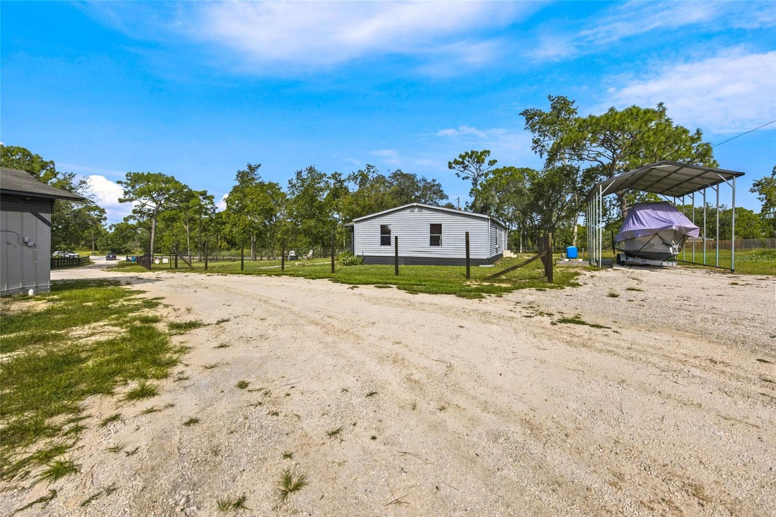 Manufactured Home at 12180 SUNSHINE, BROOKSVILLE, photo 4 of 51