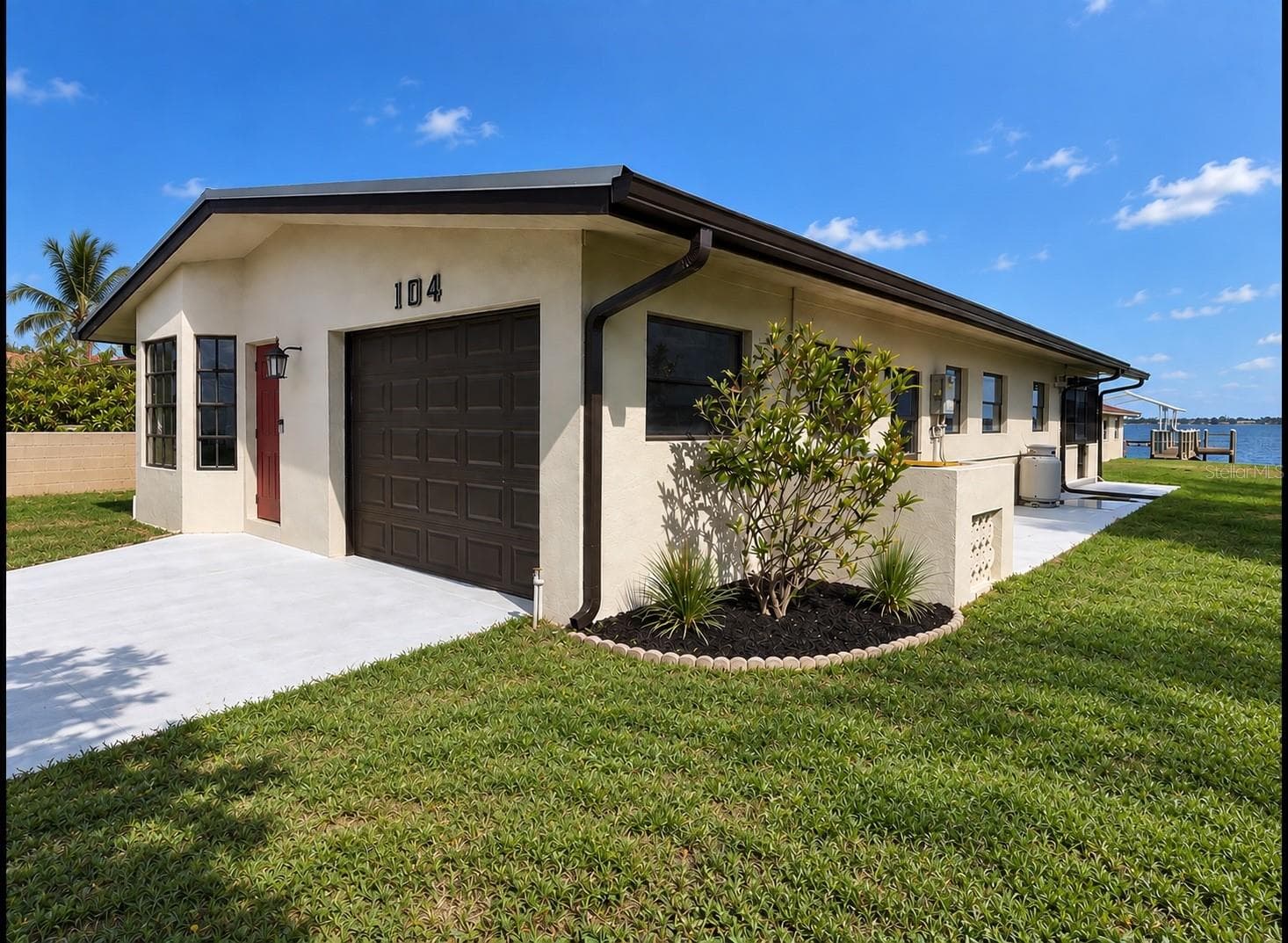 Single Family Residence at 104 NORTHSHORE TER, PORT CHARLOTTE, photo 6 of 30