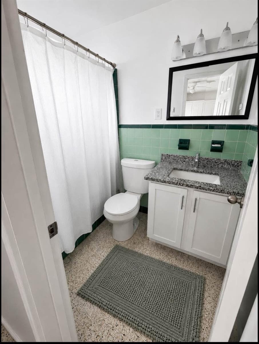 Single Family Residence at 104 NORTHSHORE TER, PORT CHARLOTTE, photo 11 of 30