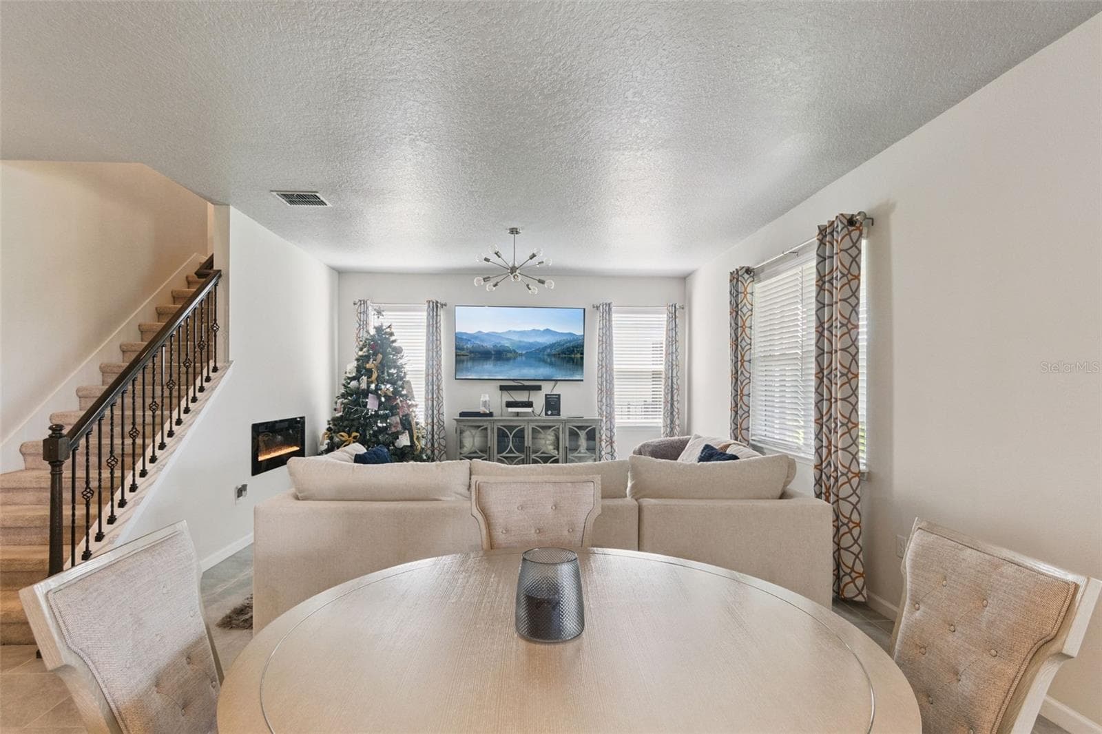 Single Family Residence at 1622 CHELSEA MANOR CIR, DELAND, photo 10 of 33