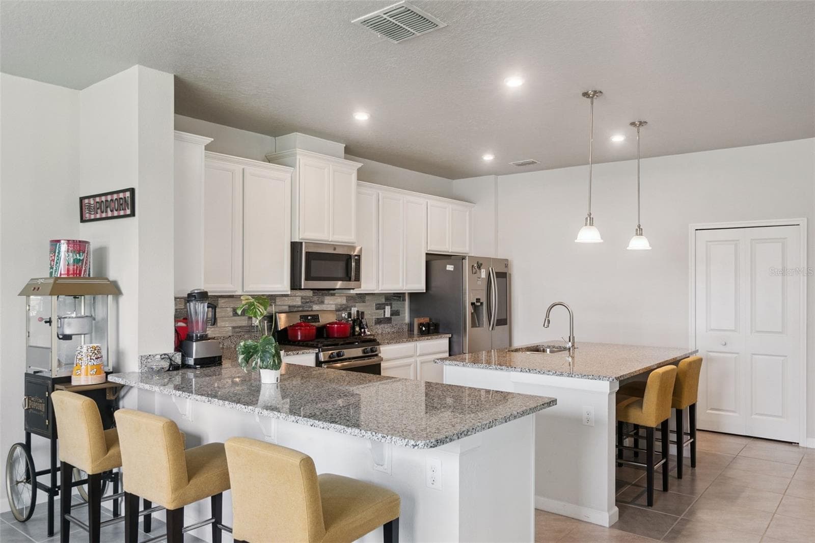 Single Family Residence at 1622 CHELSEA MANOR CIR, DELAND, photo 12 of 33