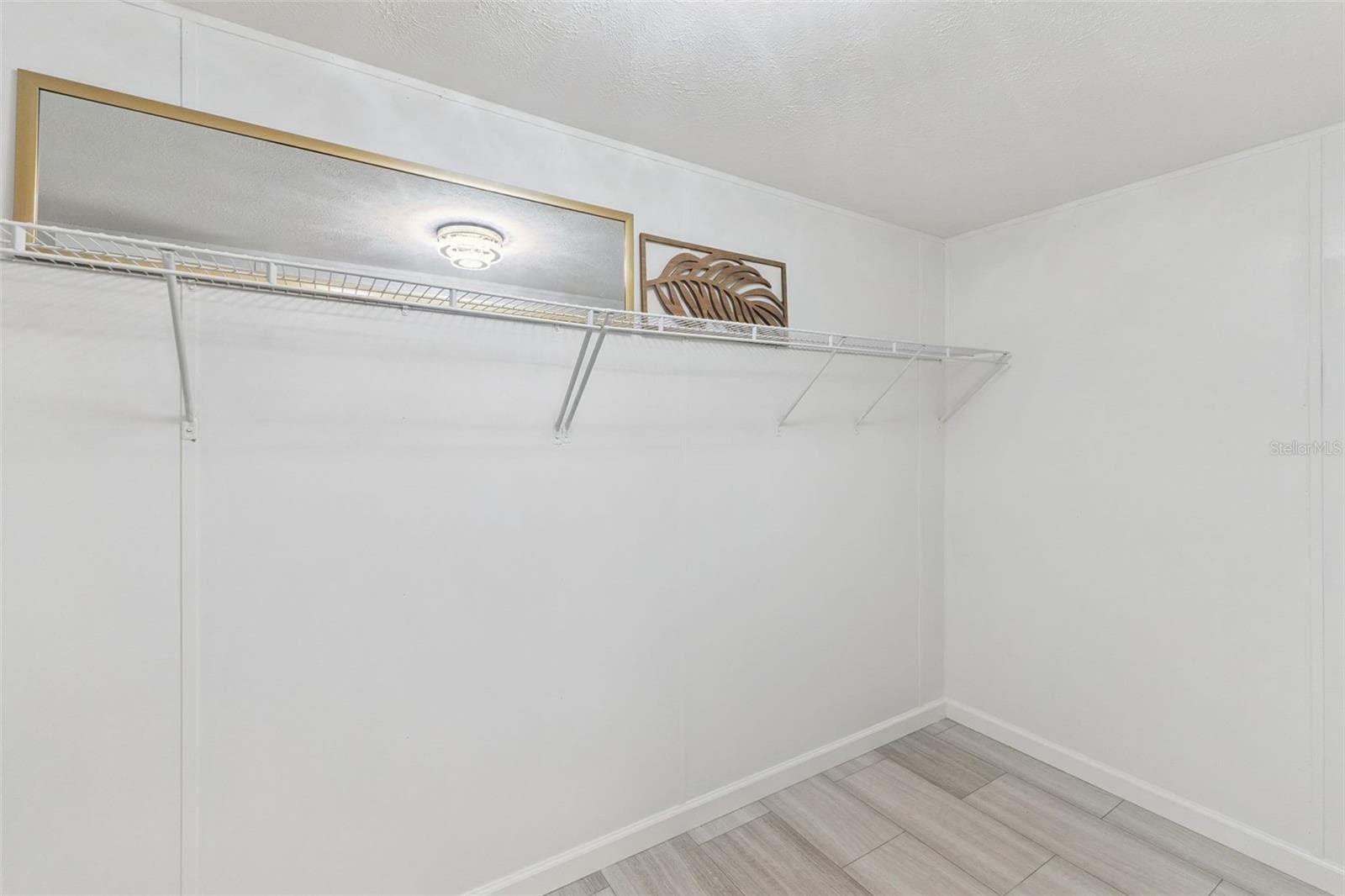 Manufactured Home at 1137 YAUPON ST, DAYTONA BEACH, photo 28 of 35