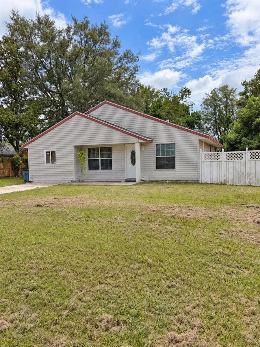 21668 SW HONEYSUCKLE ST