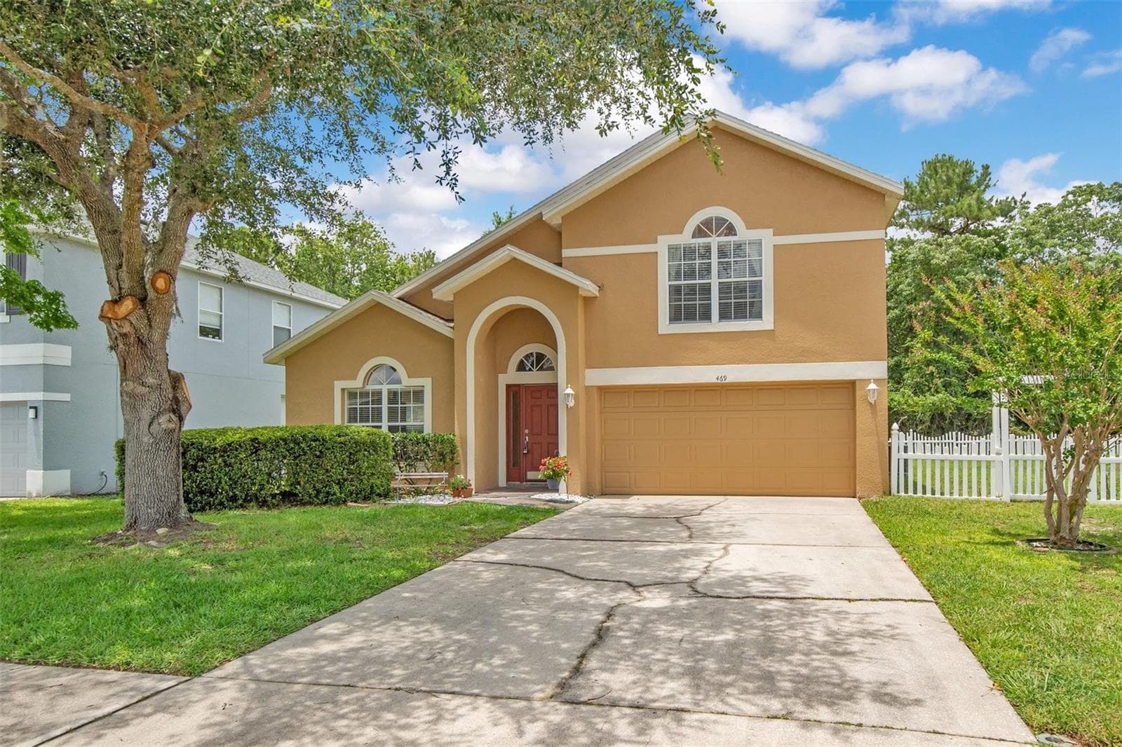 Single Family Residence at 469 CAREY WAY, ORLANDO, photo 2 of 44