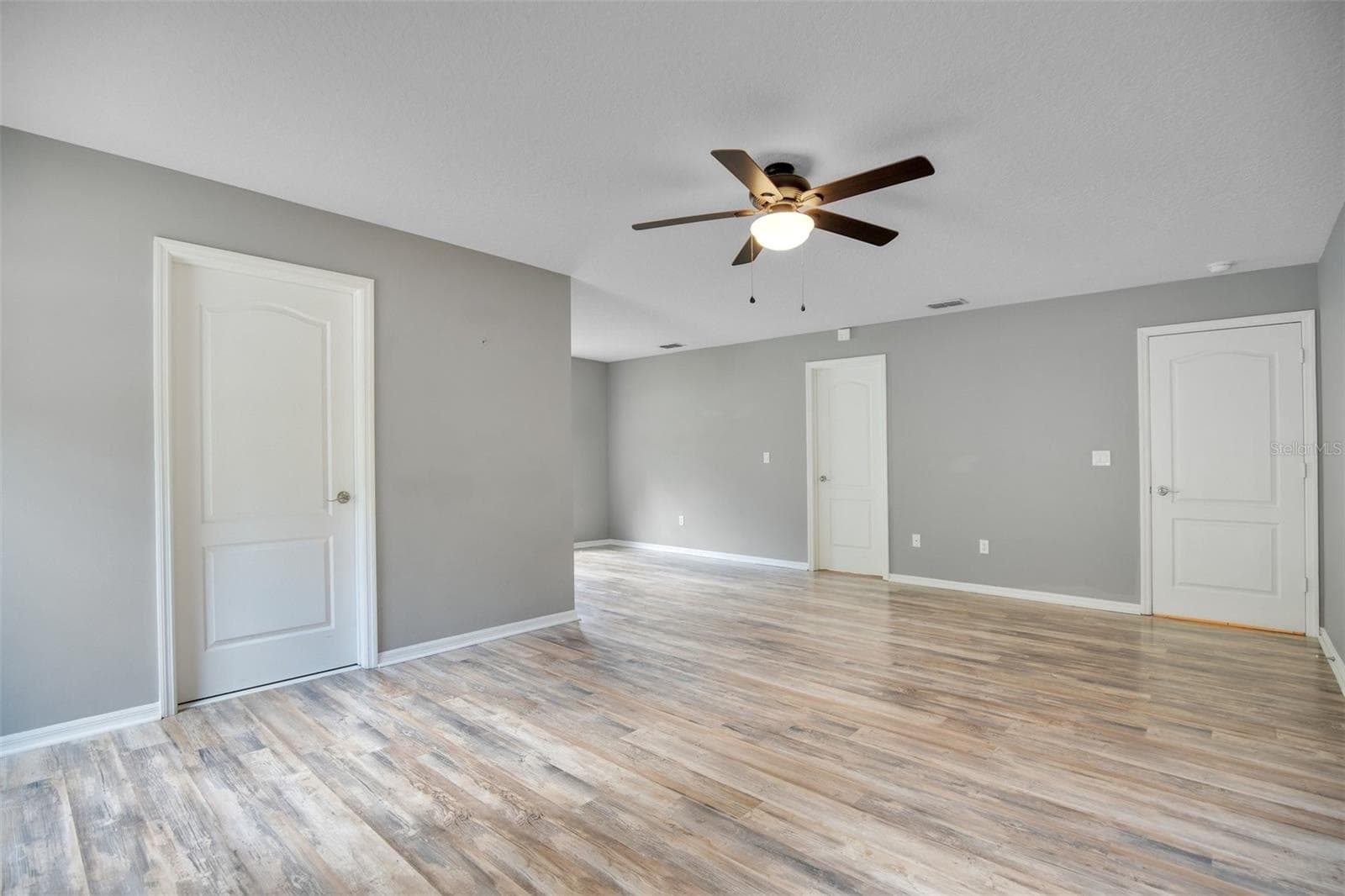 First floor primary bedroom - 469 CAREY WAY, ORLANDO