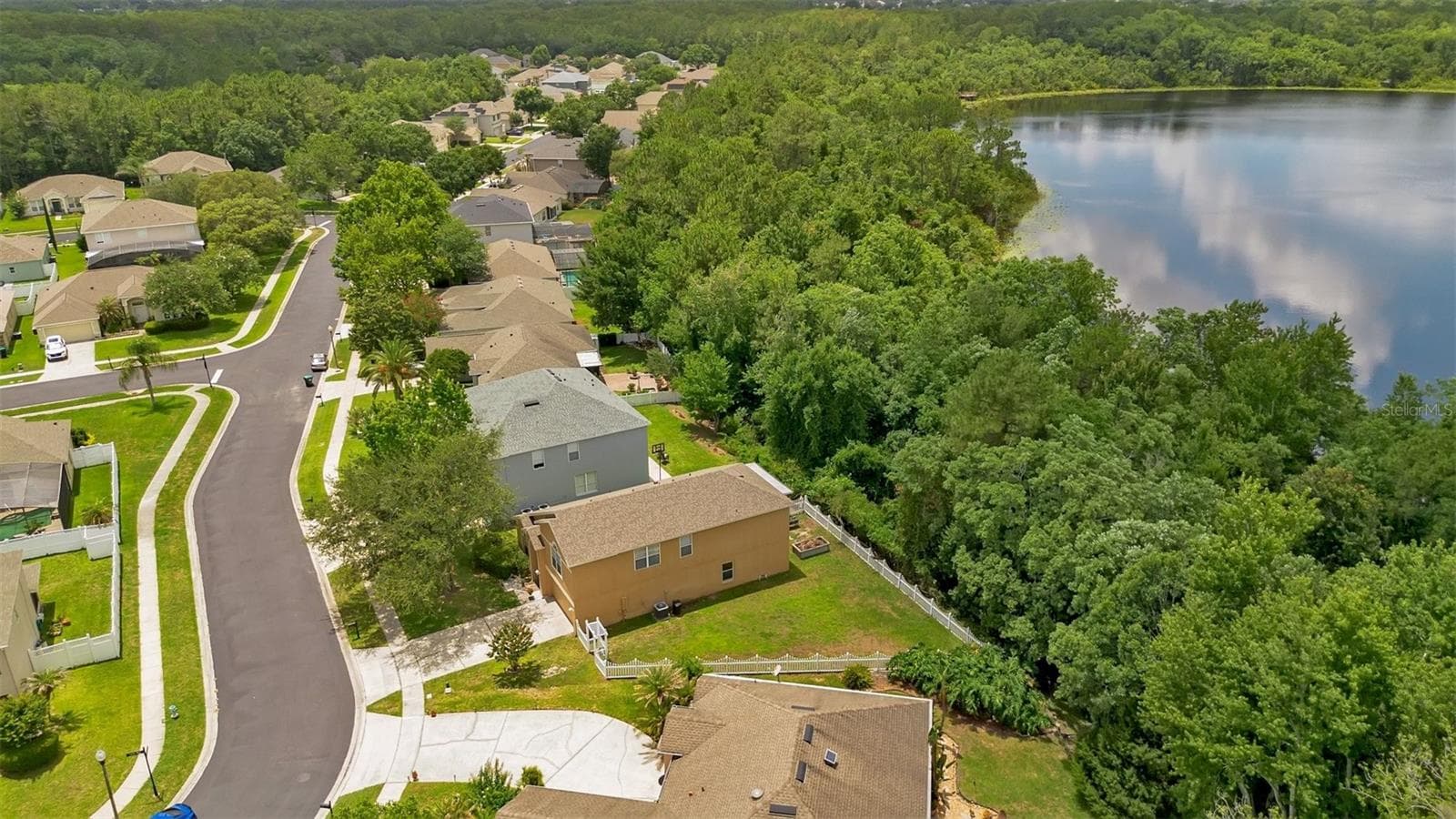 Aerial view looking west - 469 CAREY WAY, ORLANDO