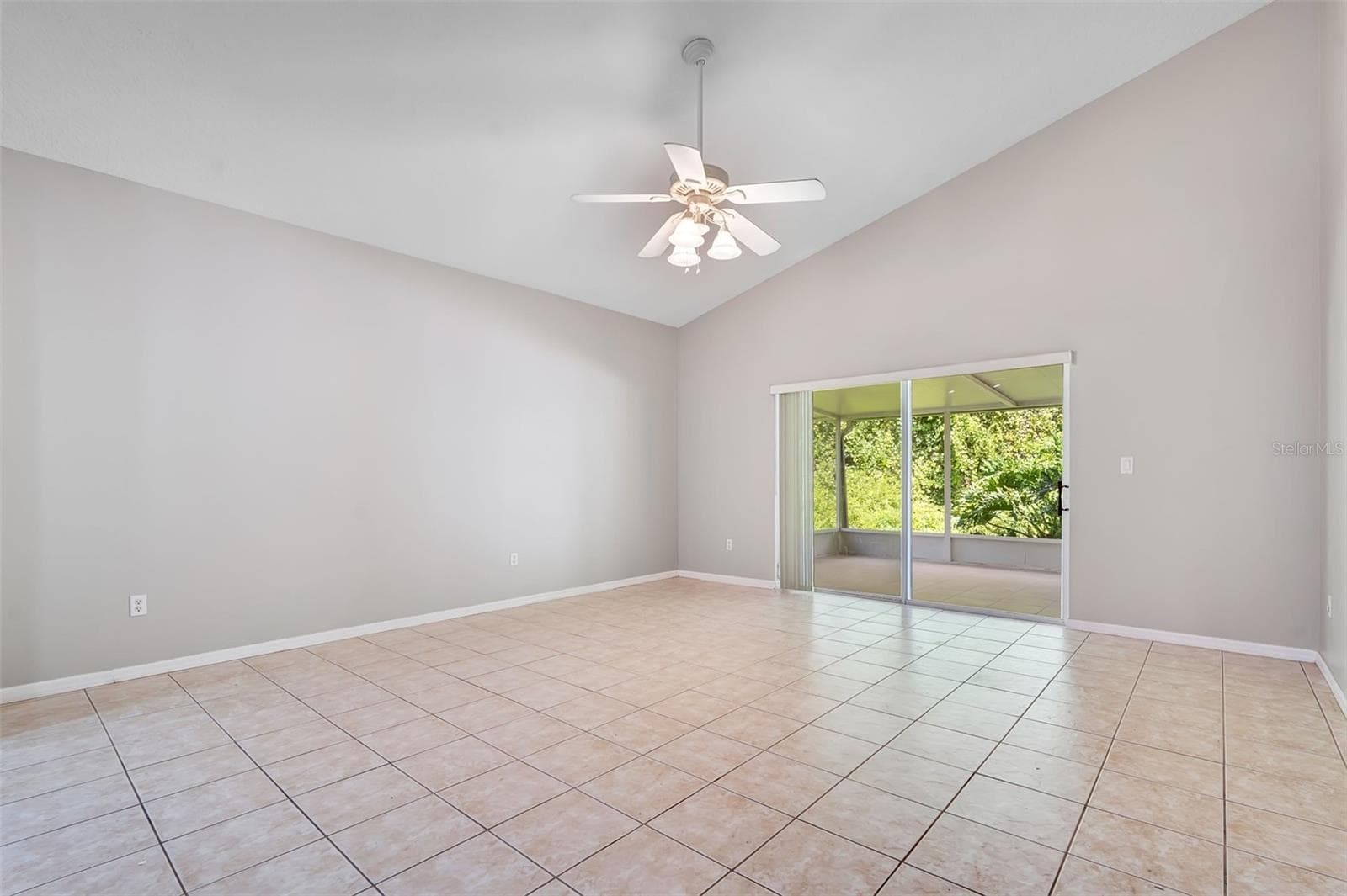 Family room - 469 CAREY WAY, ORLANDO