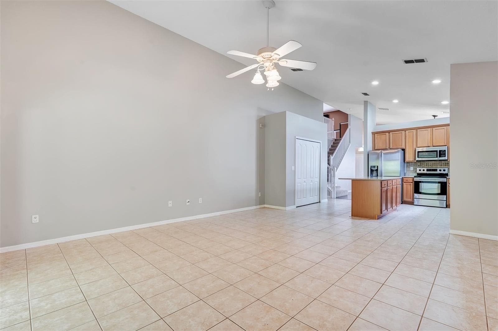 Family room - 469 CAREY WAY, ORLANDO