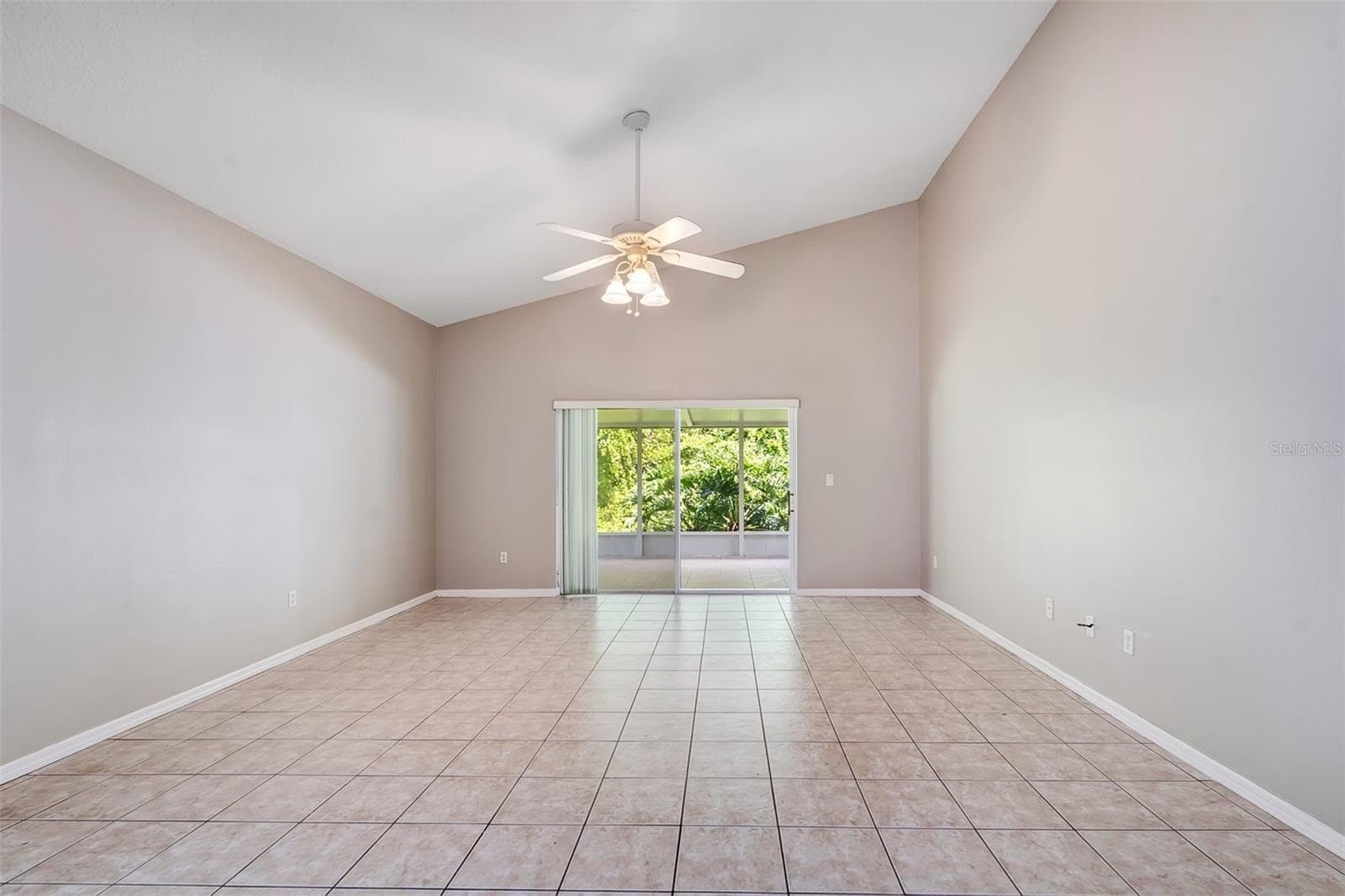 Family room - 469 CAREY WAY, ORLANDO