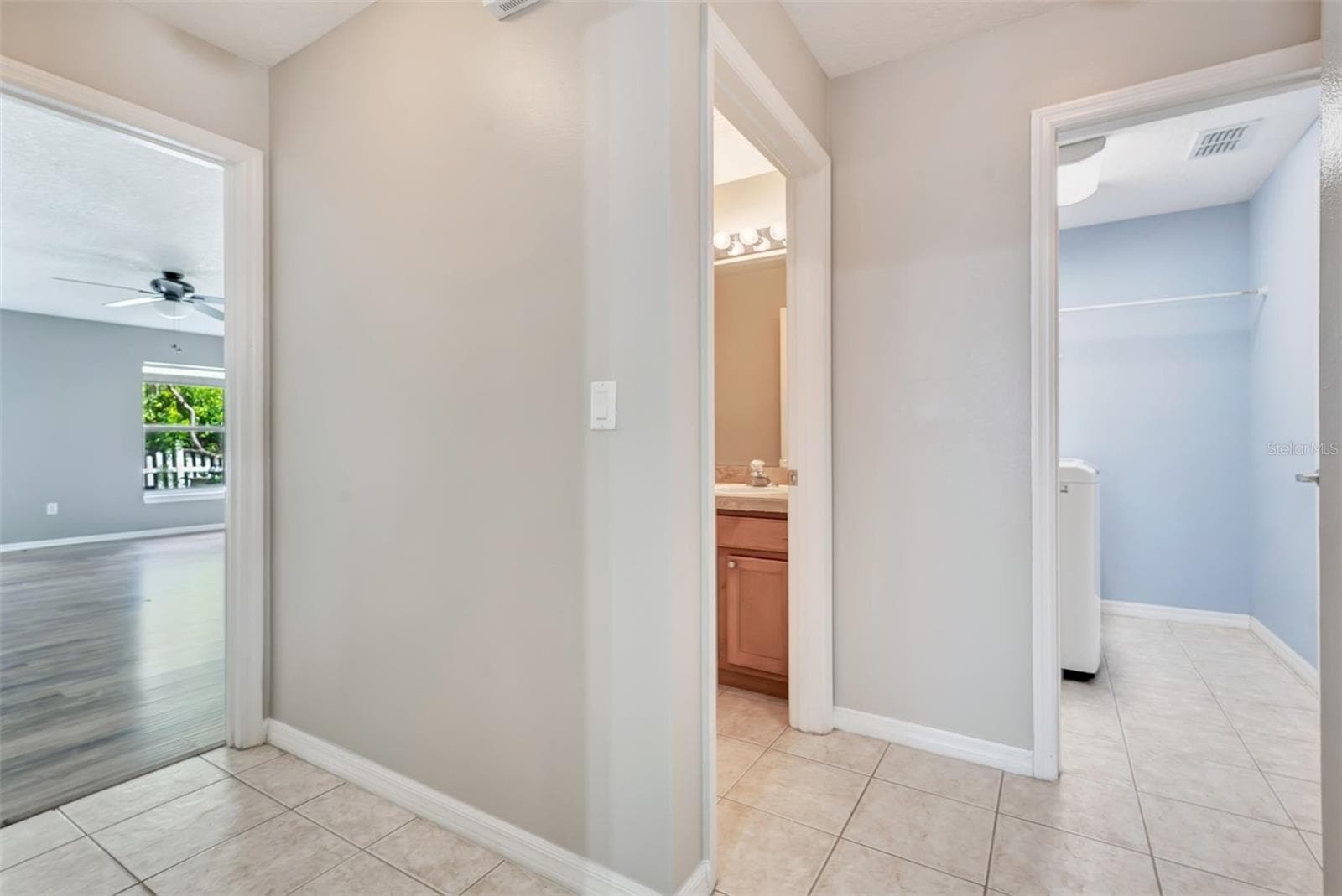 Single Family Residence at 469 CAREY WAY, ORLANDO, photo 27 of 44