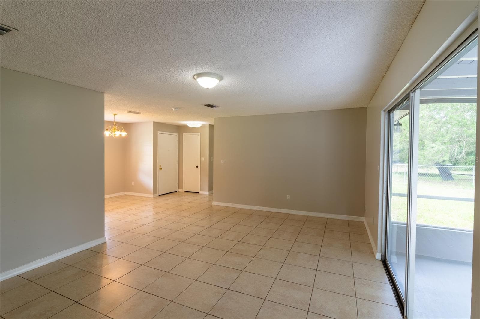 Living Room - 3523 SW 147TH LANE RD, OCALA