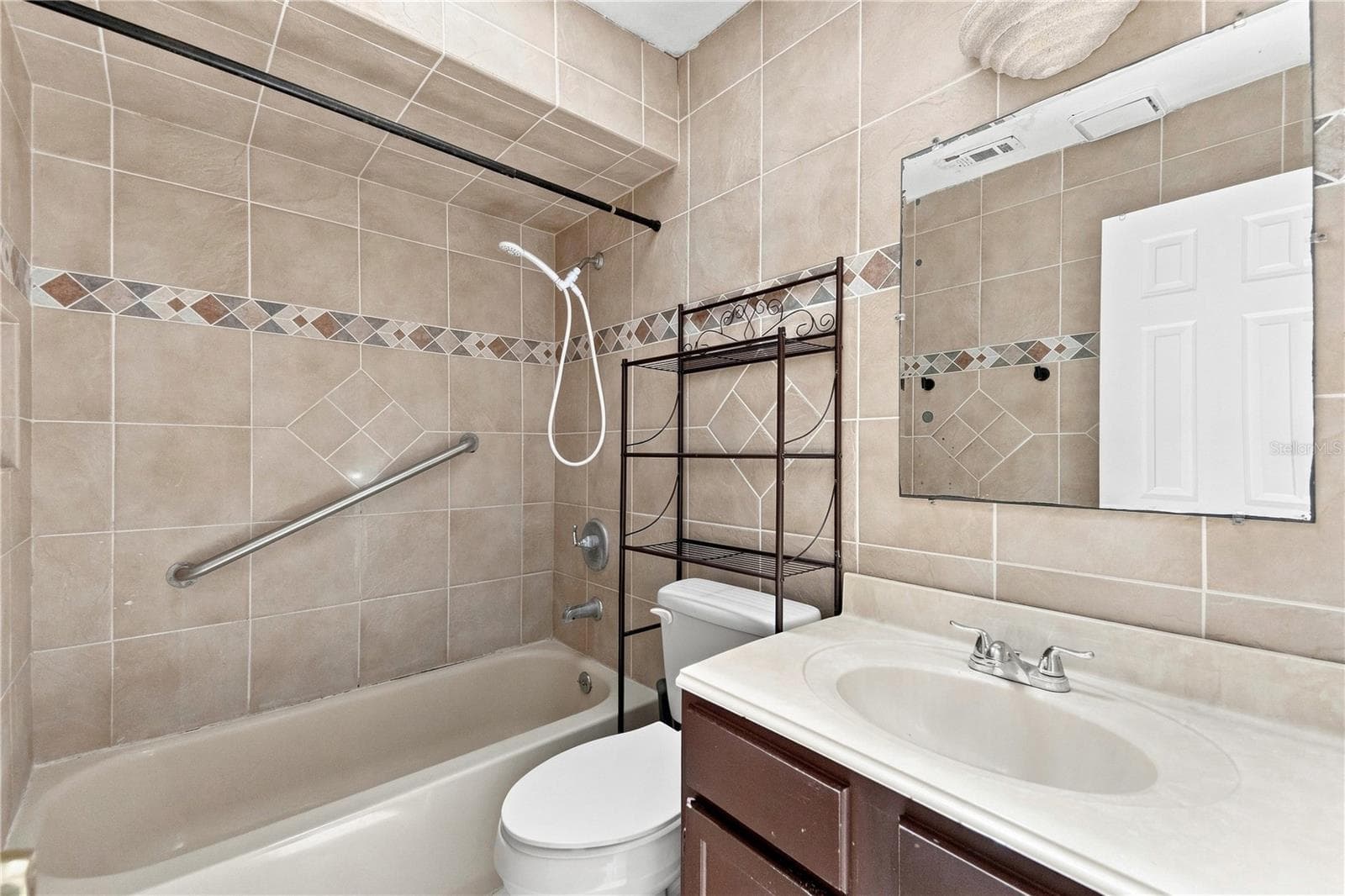 Half Duplex at 9966 BURL WAY, ORLANDO, photo 11 of 24