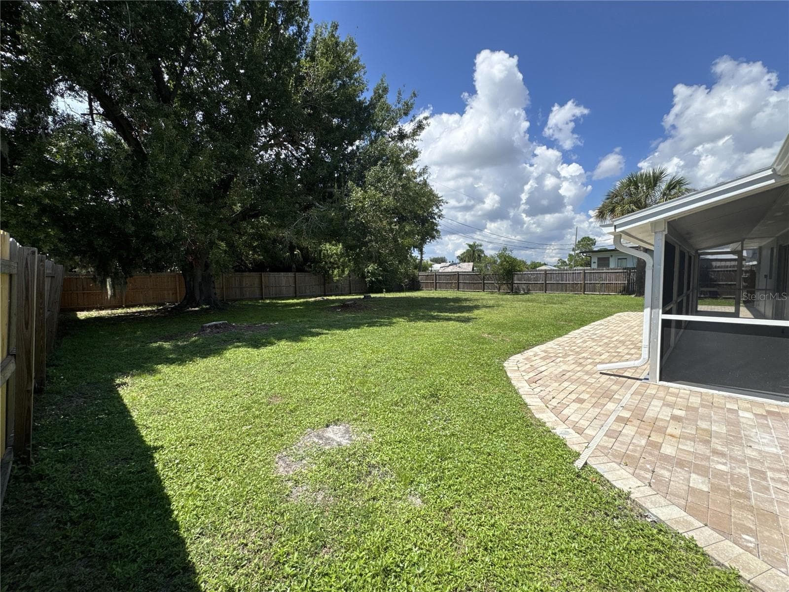 fenced back yard - 322 READING ST NW, PORT CHARLOTTE