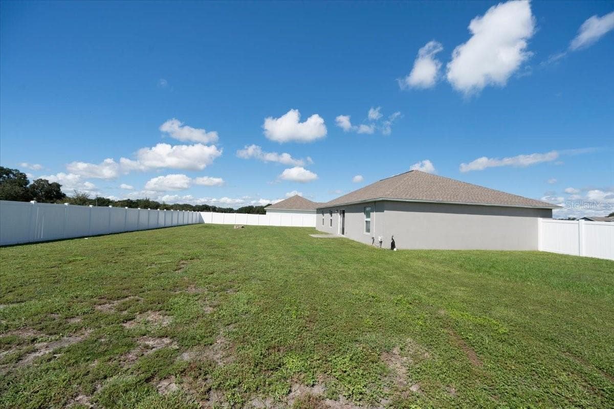 Single Family Residence at 912 LOCHLAND LOOP, BARTOW, photo 24 of 47