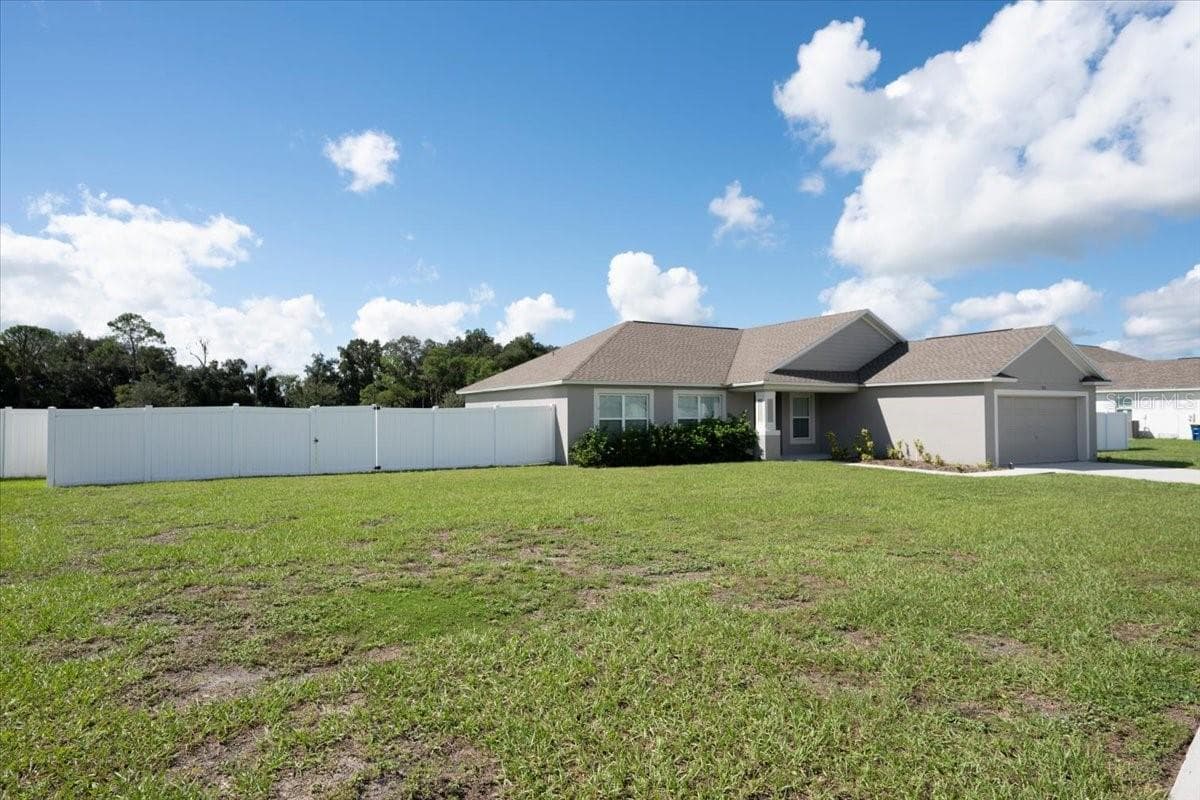Single Family Residence at 912 LOCHLAND LOOP, BARTOW, photo 32 of 47