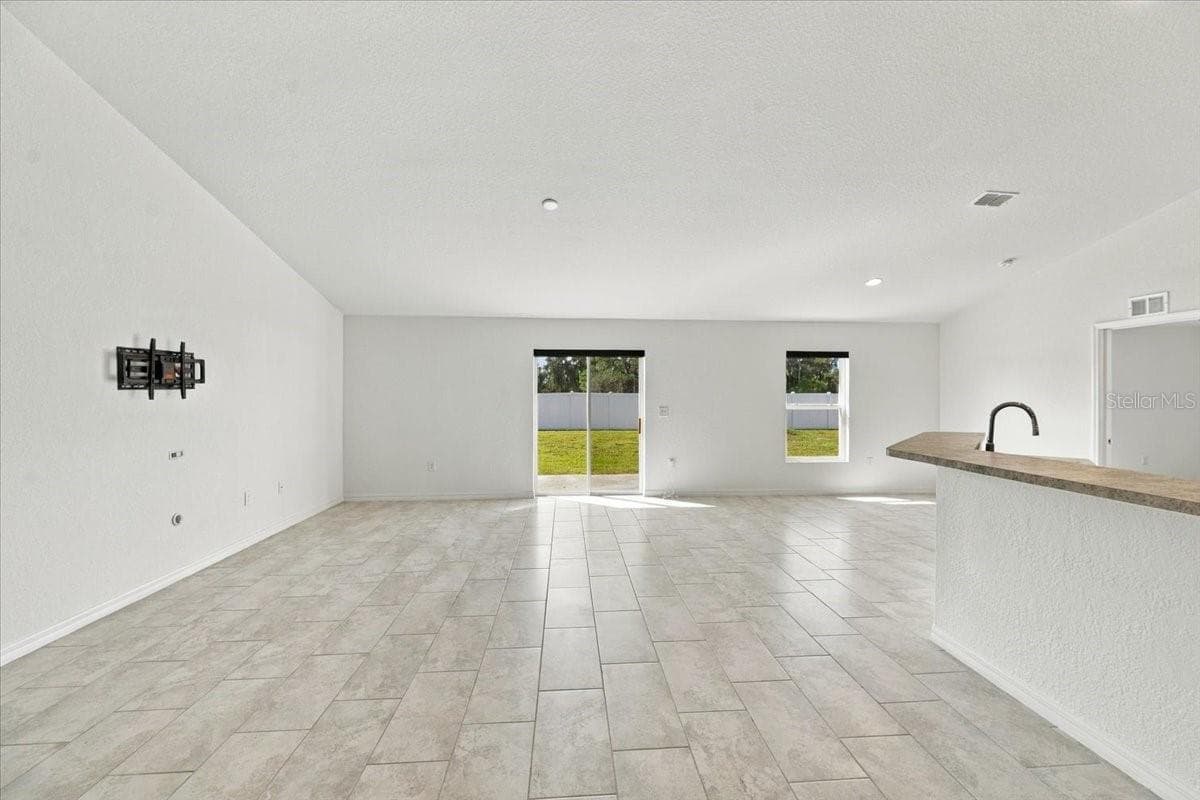 Single Family Residence at 912 LOCHLAND LOOP, BARTOW, photo 36 of 47