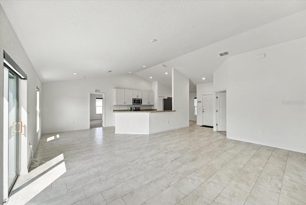 Single Family Residence at 912 LOCHLAND LOOP, BARTOW, photo 37 of 47