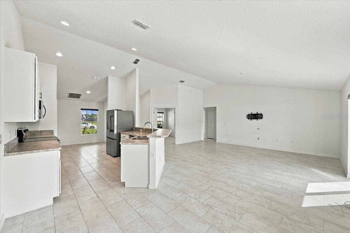 Single Family Residence at 912 LOCHLAND LOOP, BARTOW, photo 38 of 47
