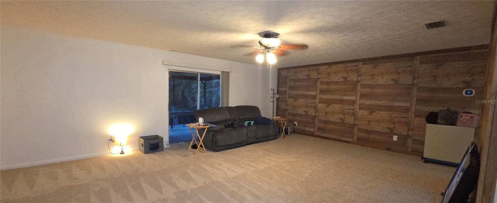 Single Family Residence at 3833 TWILIGHT DR, VALRICO, photo 3 of 40