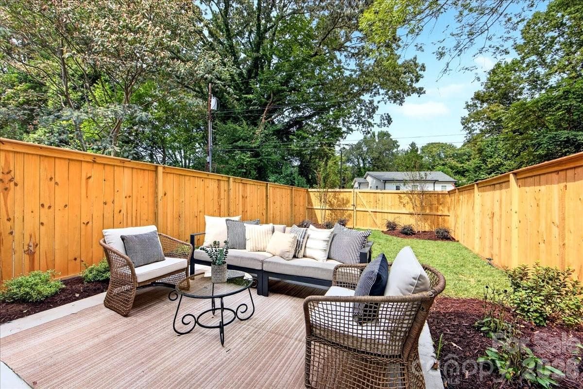 Townhouse at Charlotte, photo 7 of 65