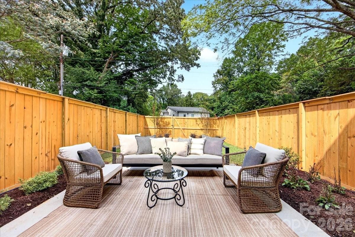 Townhouse at Charlotte, photo 62 of 65