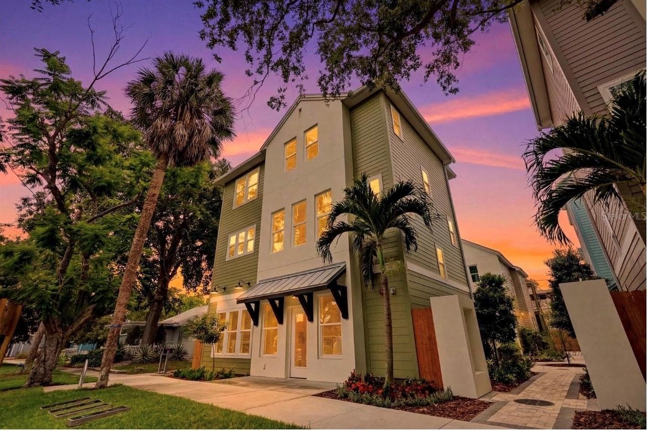 Clemmons Court Single Family Home with Ground Floor Retail and ADU above detached 2 car garage - 2532 1ST AVE N, ST PETERSBURG