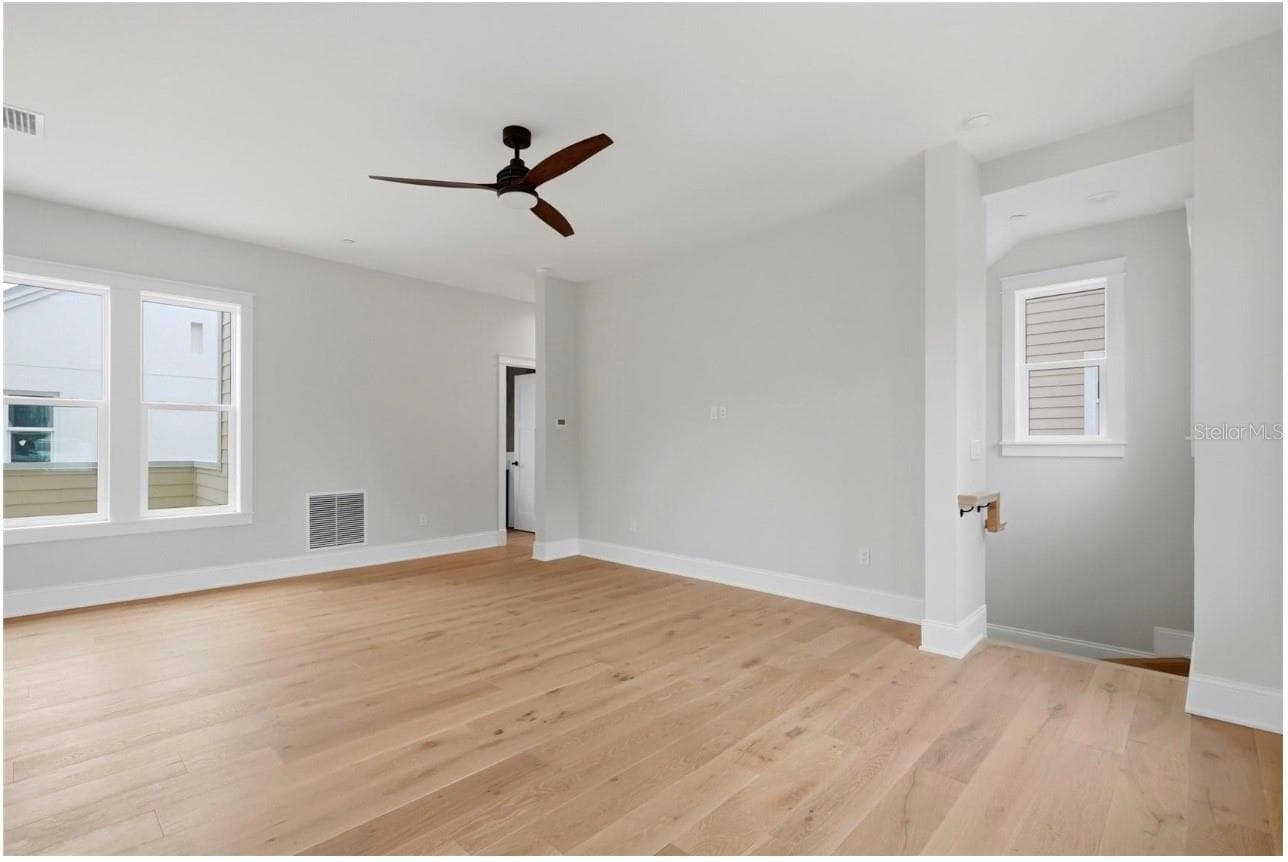 2nd Floor Living Room and Kitchen with Balcony - 2532 1ST AVE N, ST PETERSBURG