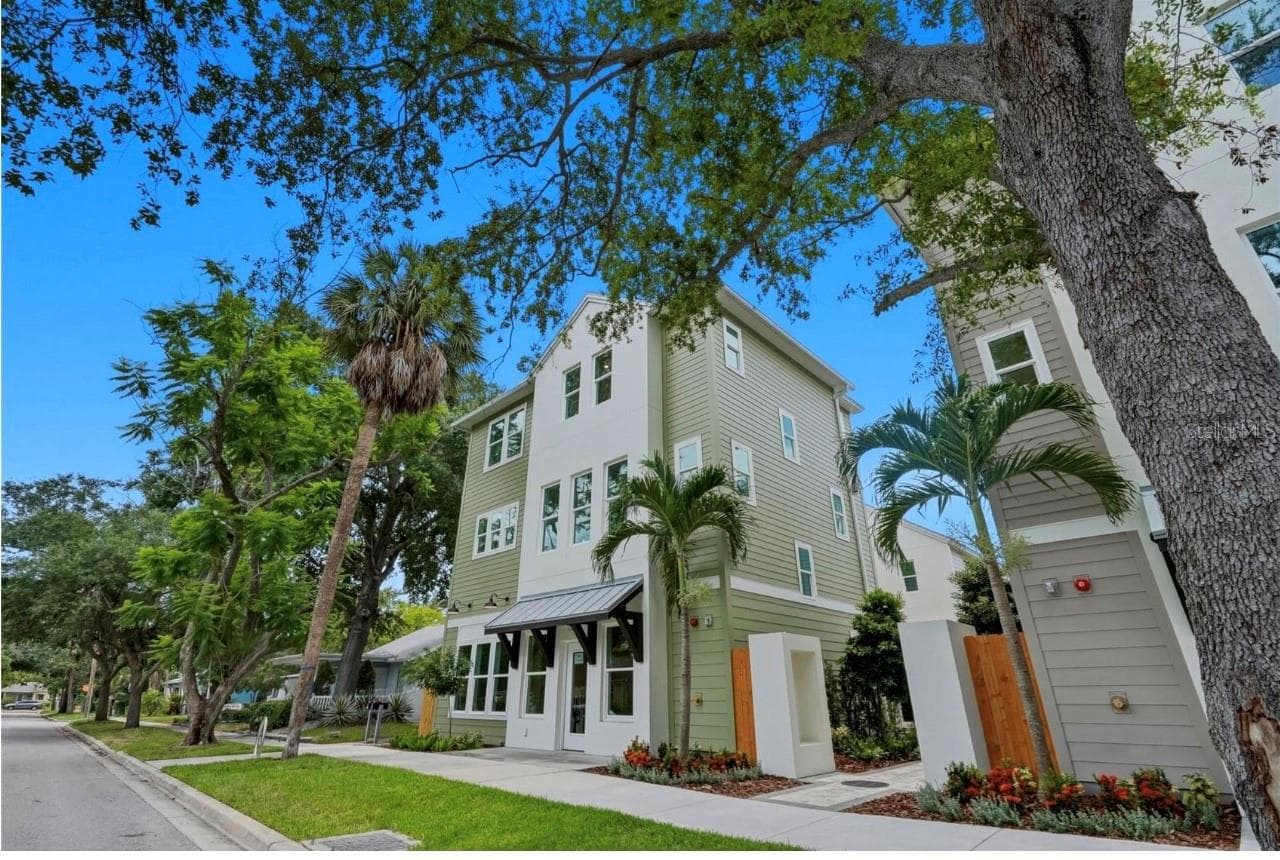 Single Family Residence at 2532 1ST AVE N, ST PETERSBURG, photo 46 of 58