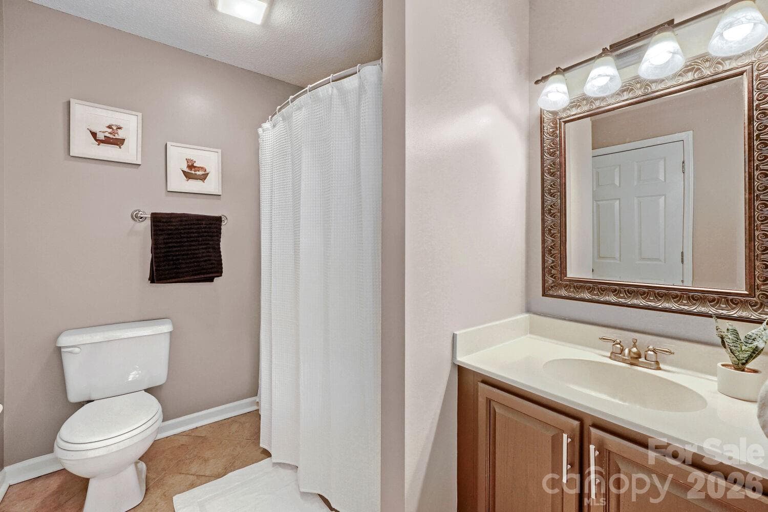 Single Family Residence at 7742 Red Robin Trail, Denver, photo 29 of 37