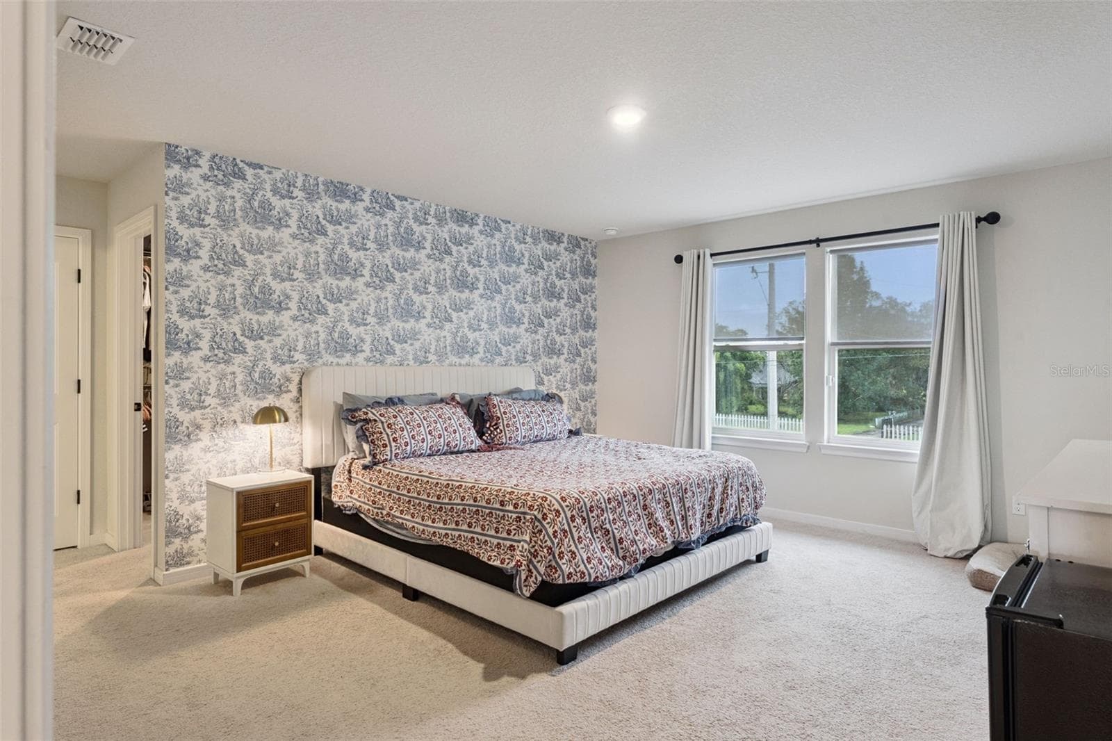 Primary bedroom - 5664 OAK KNOLL DR, ST CLOUD