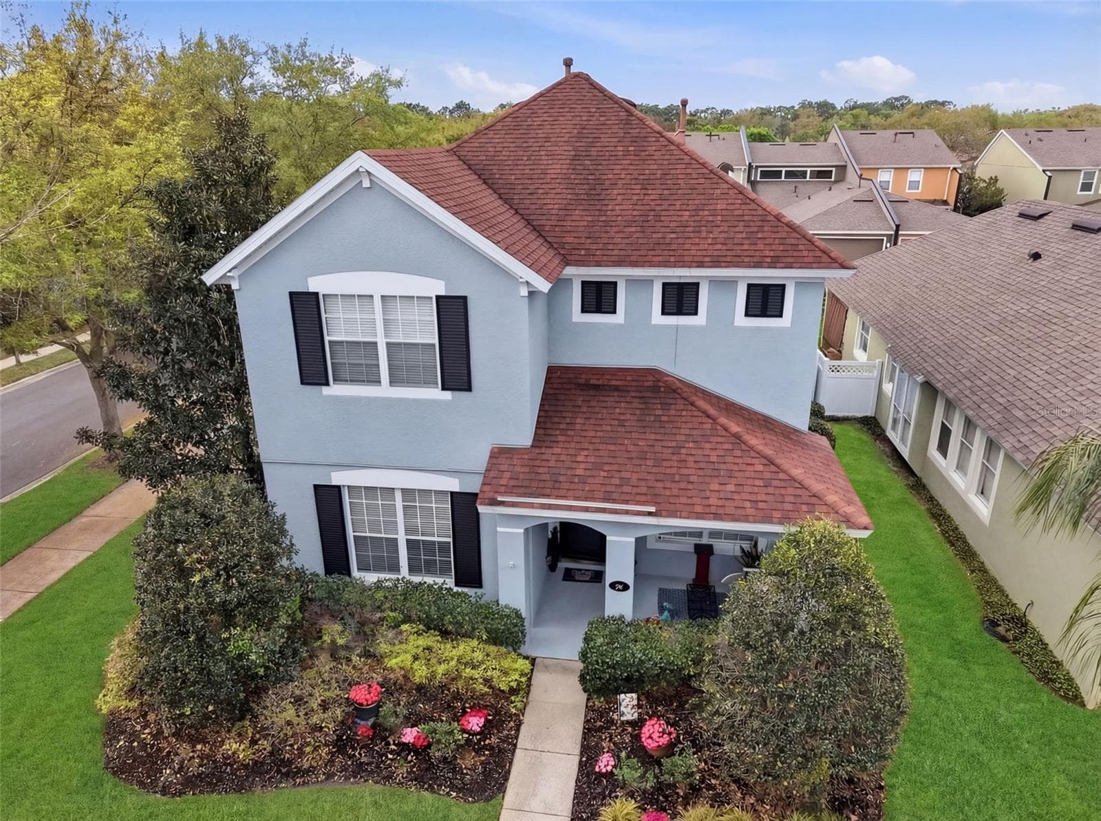216 FOXGLOVE WAY