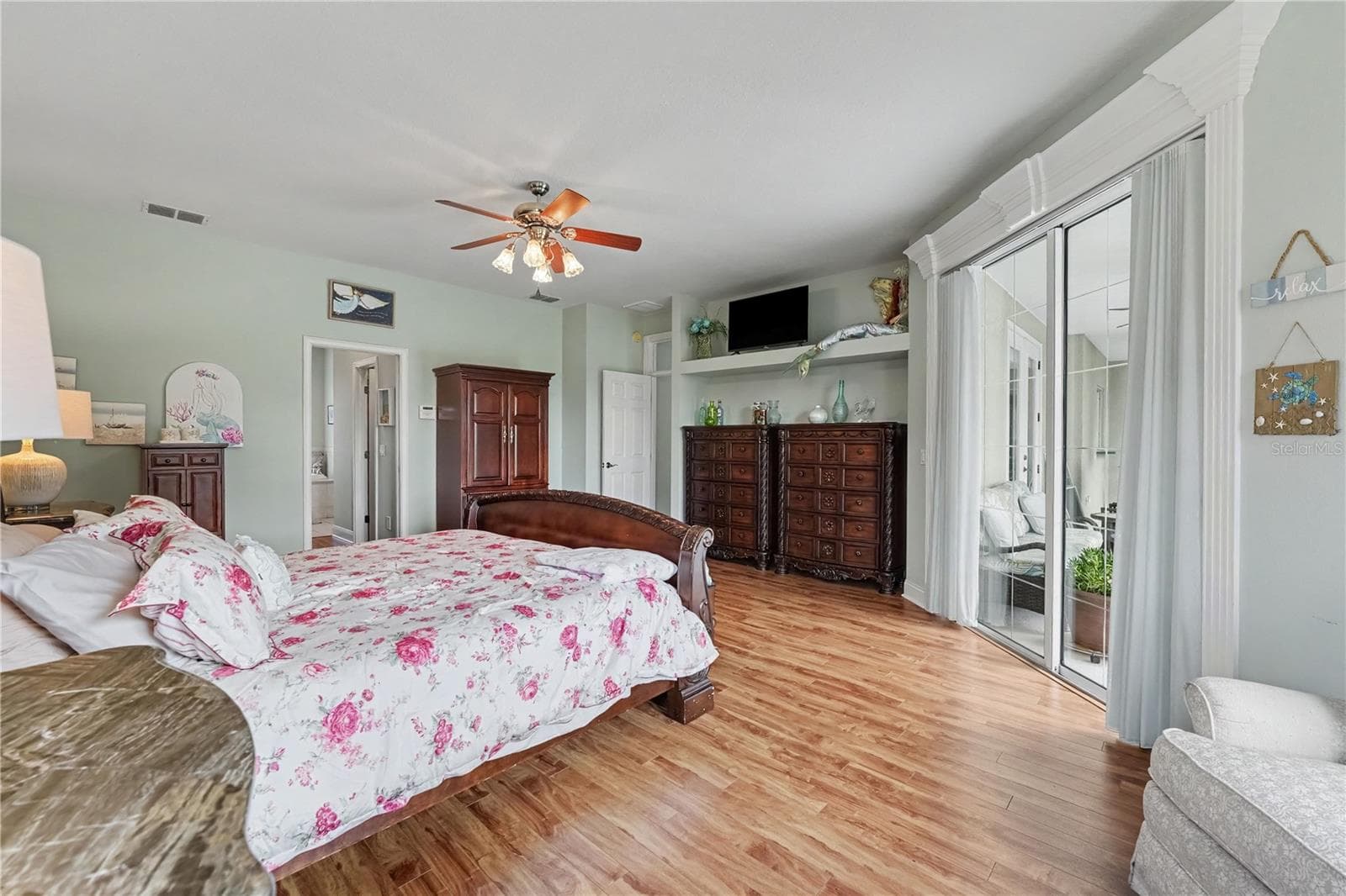 Single Family Residence at 745 OSPREY LANDING DR, LAKELAND, photo 24 of 54