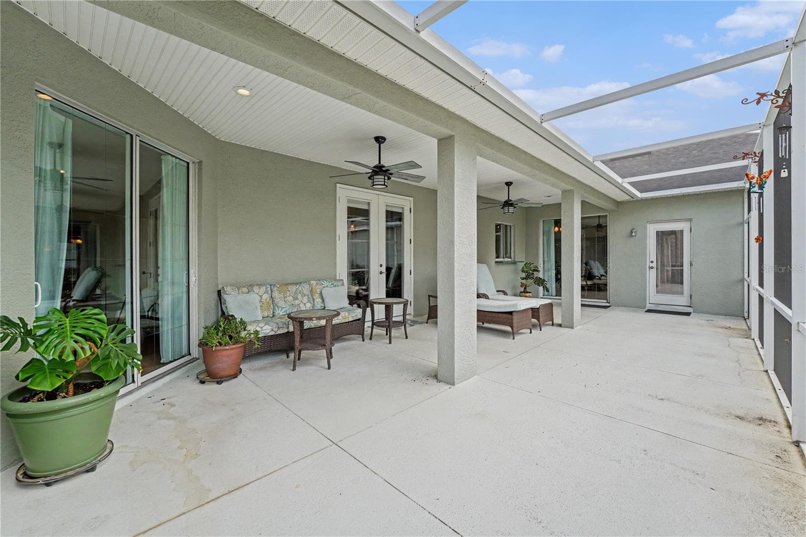 Single Family Residence at 745 OSPREY LANDING DR, LAKELAND, photo 41 of 54