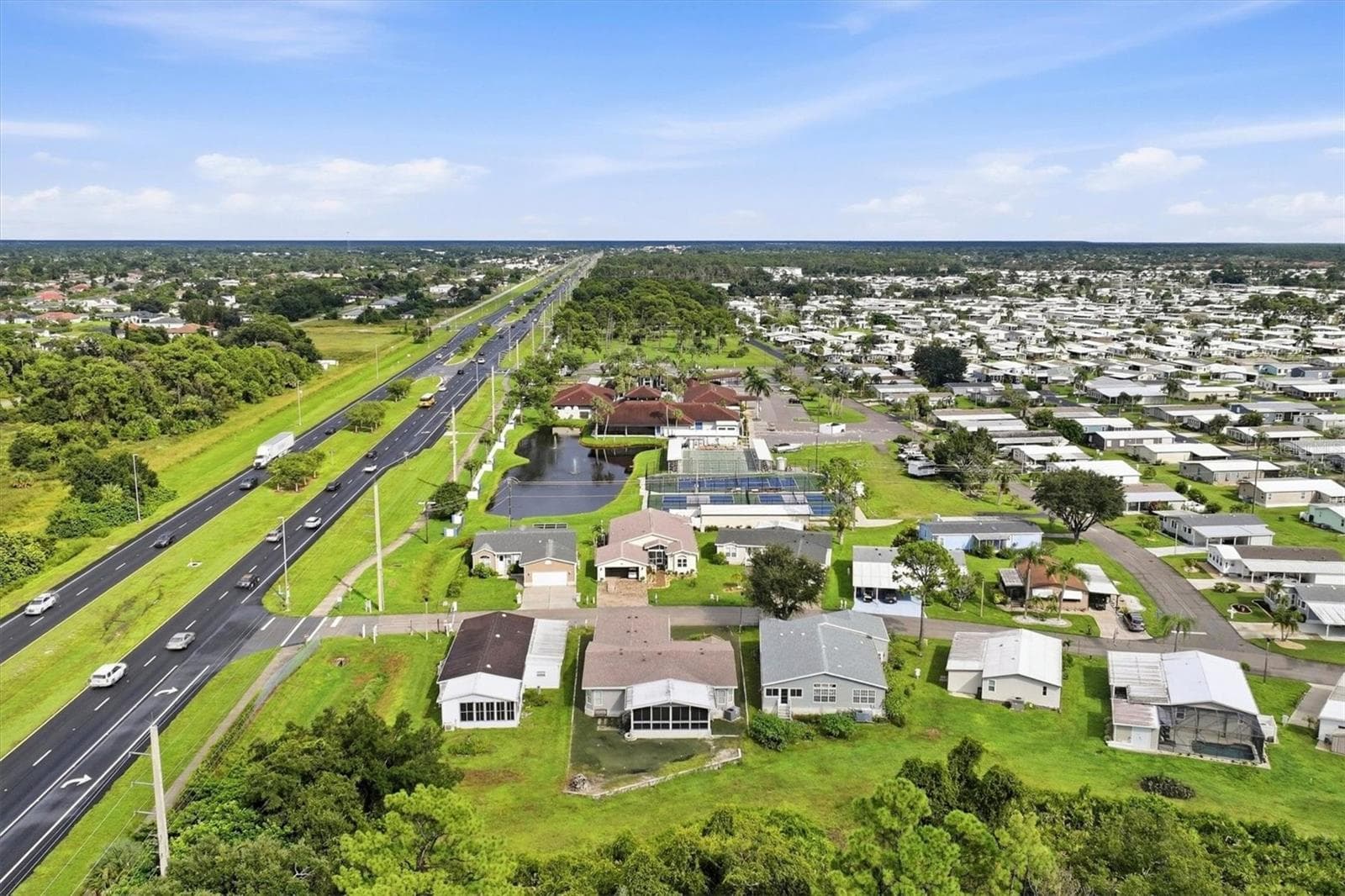 Manufactured Home at 583 PORTSIDE DR, NORTH PORT, photo 68 of 82
