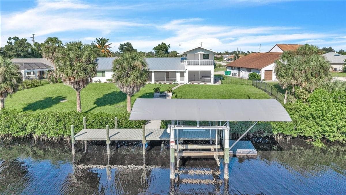 Single Family Residence at 795 S ELLICOTT CIR, PORT CHARLOTTE, photo 3 of 86