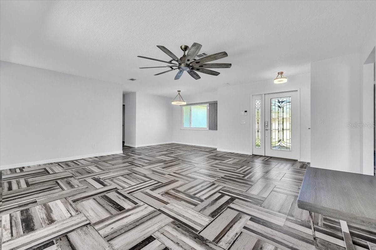 Single Family Residence at 795 S ELLICOTT CIR, PORT CHARLOTTE, photo 6 of 86