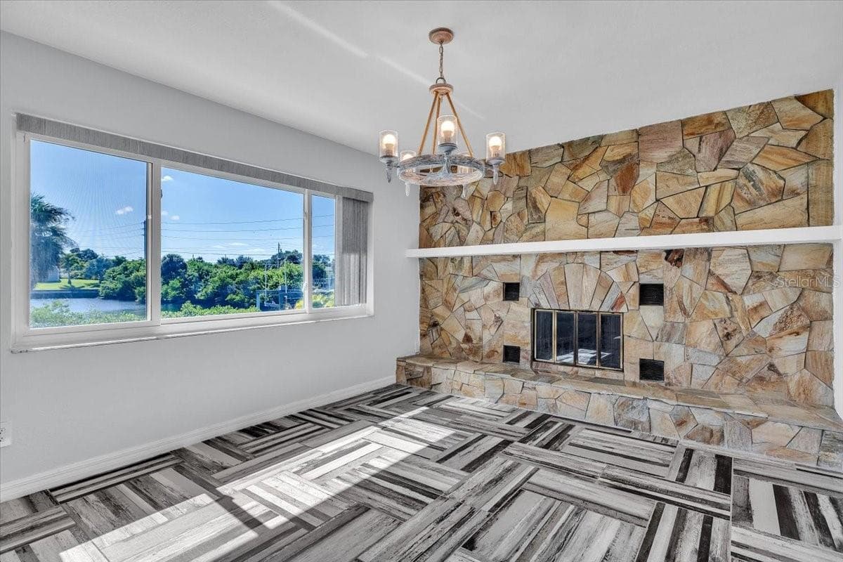 Single Family Residence at 795 S ELLICOTT CIR, PORT CHARLOTTE, photo 19 of 86