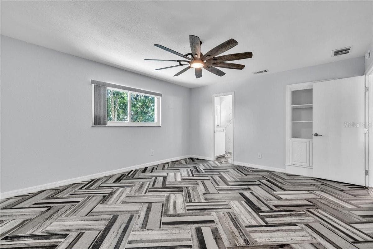 Single Family Residence at 795 S ELLICOTT CIR, PORT CHARLOTTE, photo 27 of 86