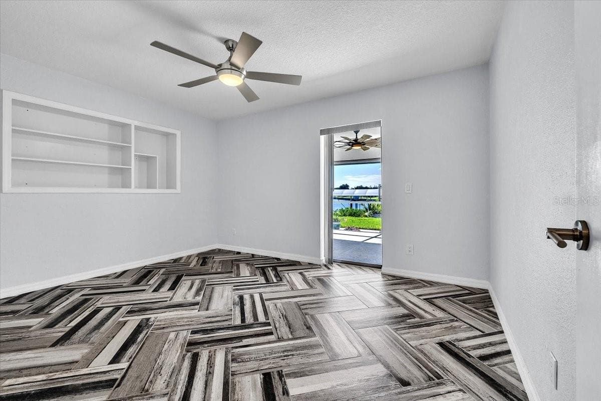 Single Family Residence at 795 S ELLICOTT CIR, PORT CHARLOTTE, photo 37 of 86