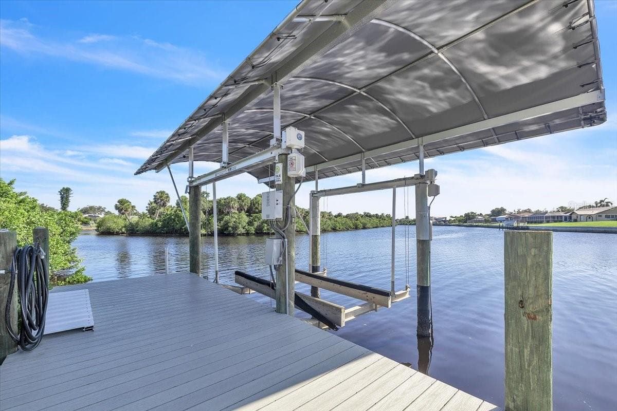Single Family Residence at 795 S ELLICOTT CIR, PORT CHARLOTTE, photo 76 of 86