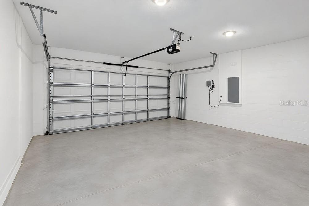 13729 Squall ~ Ready Now - 13729 SQUALL LN, HUDSON